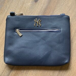 New York Yankees Purse/Crossbody/belt bag Blue